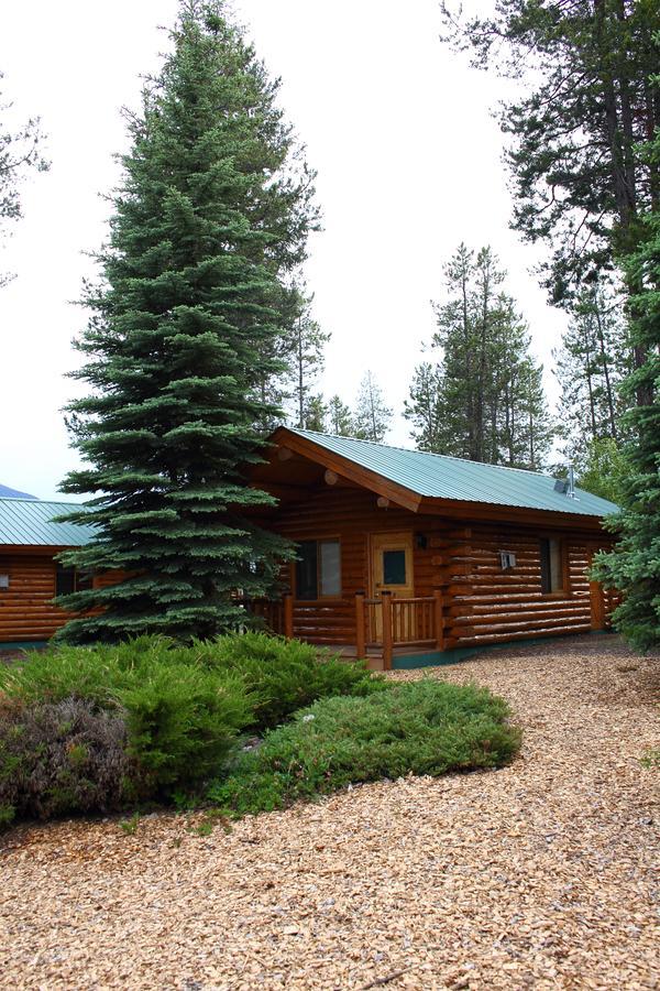 Coram Silverwolf Log Chalets מראה חיצוני תמונה
