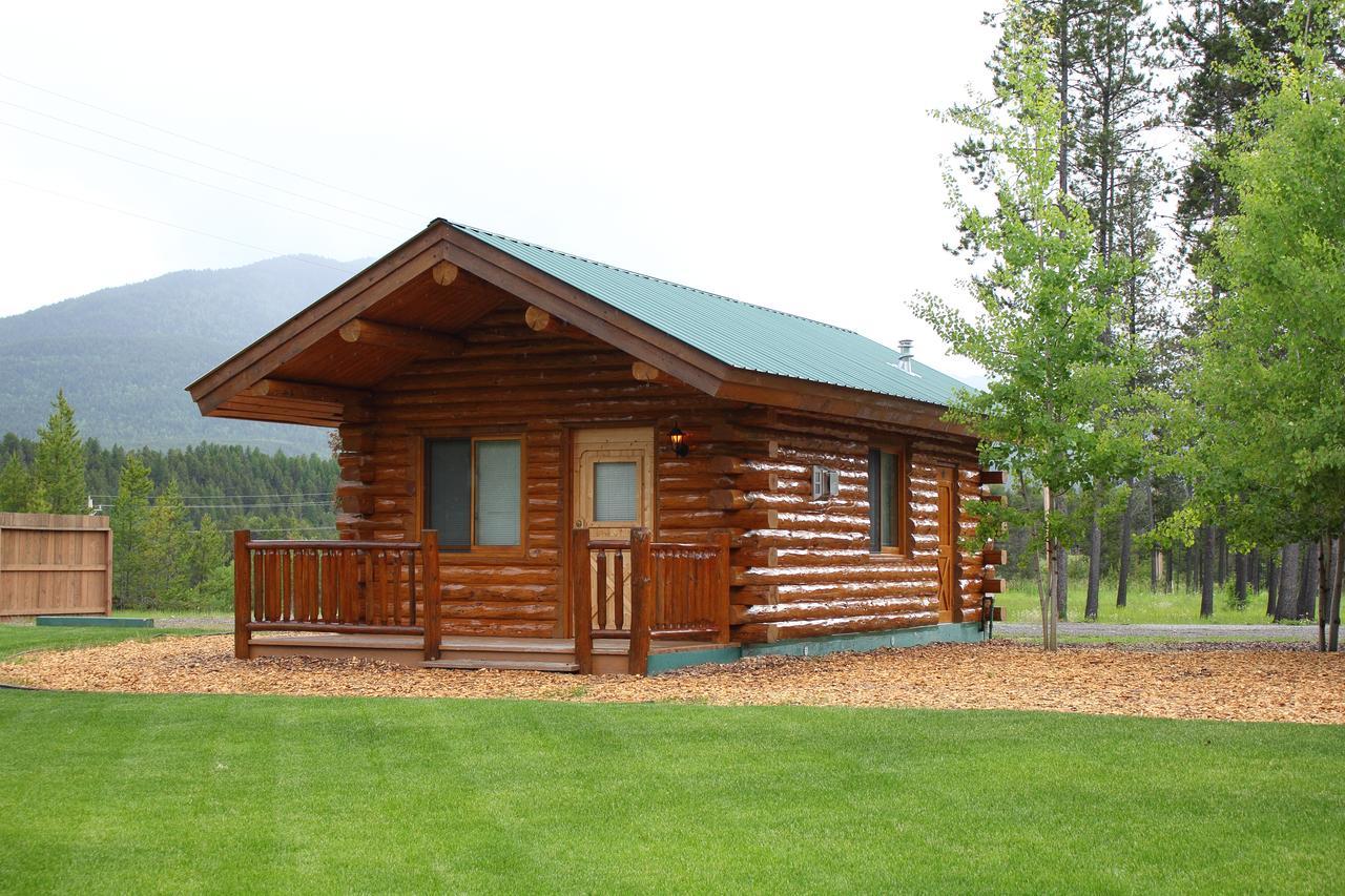 Coram Silverwolf Log Chalets מראה חיצוני תמונה